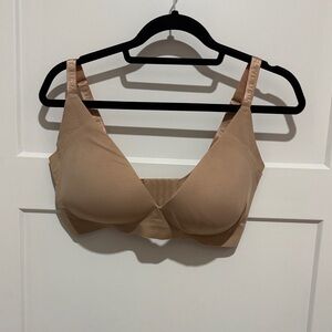 Victoria's Secret Light Nude Wireless T-Shirt Bra